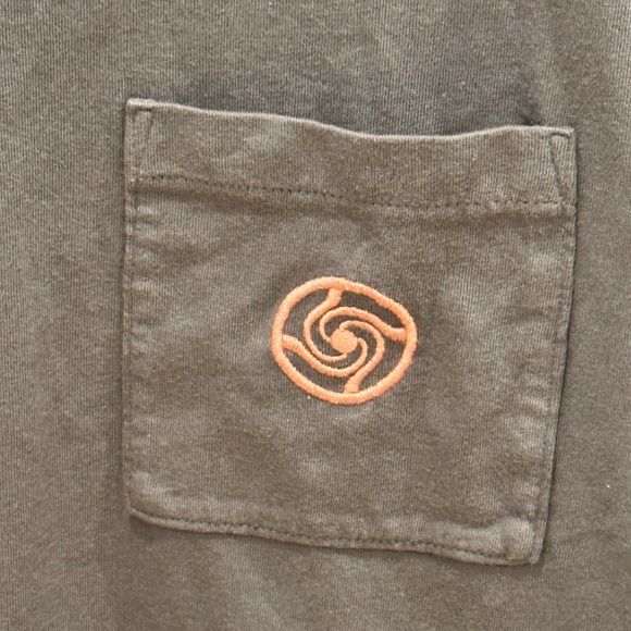 UNIQLO Jujutsu Kaisen Collab UT T-shirt size Medium - Picture 4 of 5